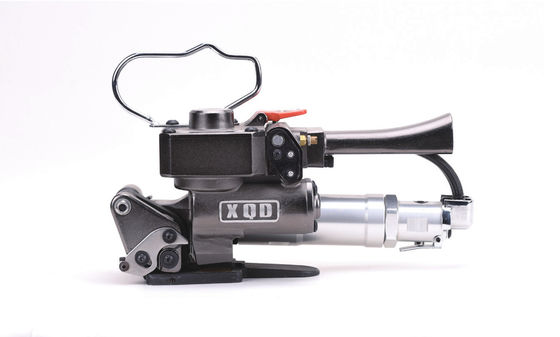 0.5 -1.5mm Kalınlığı Pnömatik PP PET Kemer Araç Dükkanı XQD19 / 25