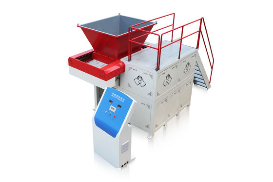 PVC PET Tek Çubuklu Kırma Makinesi Atık Plastik Geri Dönüştürme Makinesi PLC Kontrolü