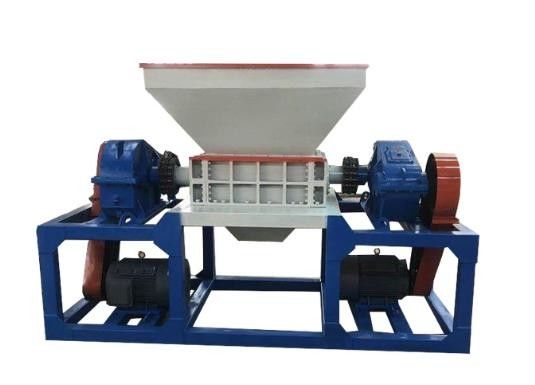 Tek Çubuklu Yatay Çöpçatan Makinesi 380V Çöpçatanlık için Voltaj