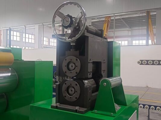 Endüstriyel düzeyde dayanıklı tasarım, sürekli yüksek yoğunluklu üretim embossing makinesi için inşa edilmiştir